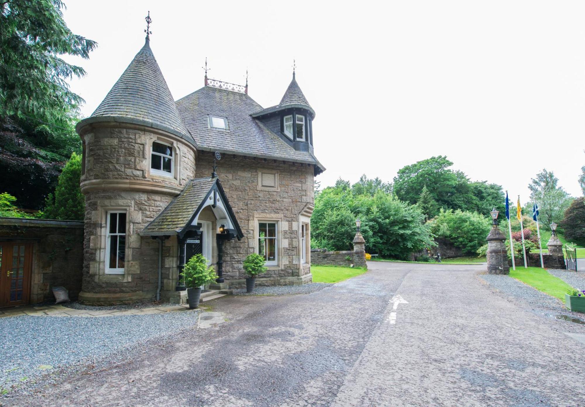 Lodges By Atholl Palace Pitlochry Bagian luar foto